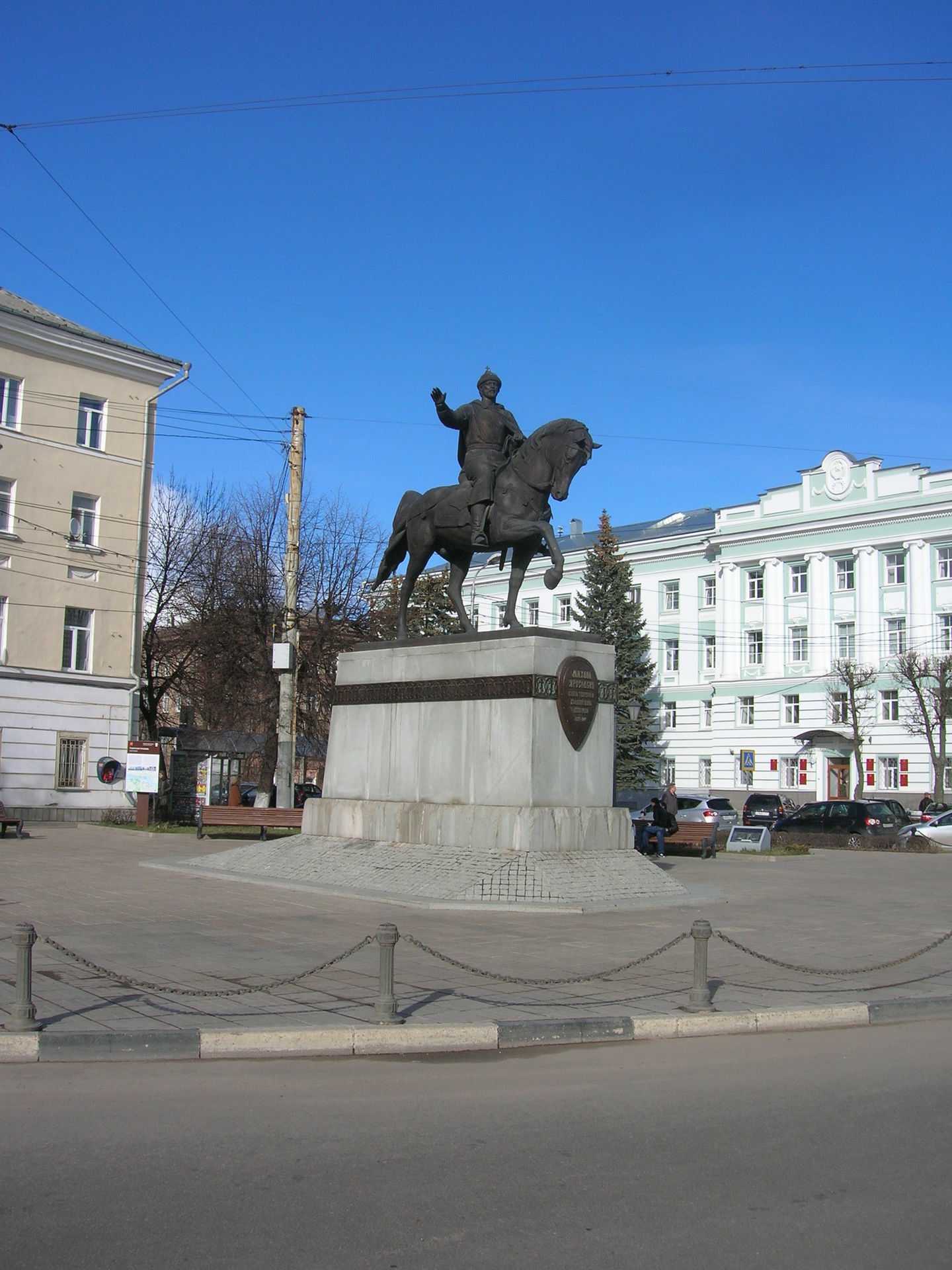 Памятник Михаилу Ярославичу в Твери