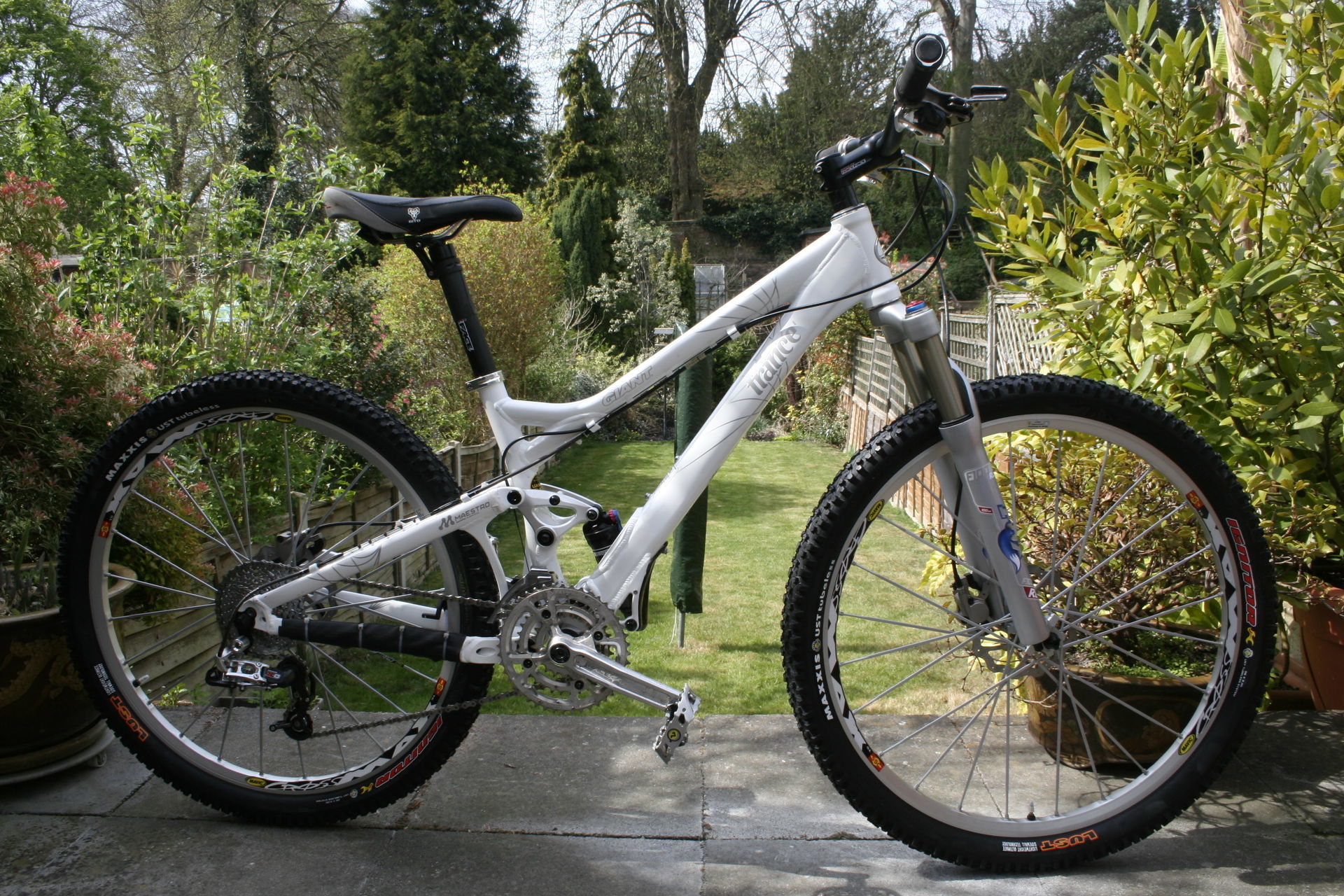 giant trance 1 2007